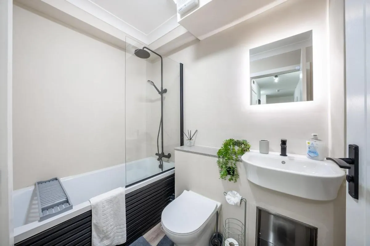 Stunning Stratford Retreat Free Parking Wifi Apartment London 0*,  United Kingdom